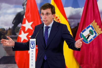 El alcalde de Madrid, José Luis Martínez-Almeida, tras el pleno del Ayuntamiento el pasado viernes.