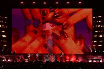 La cantante estadounidense Olivia Rodrigo, en su concierto en el festival Mad Cool, en Madrid.