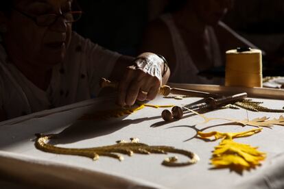 Detalle de uno de los artesanos que participan en el Xtant.