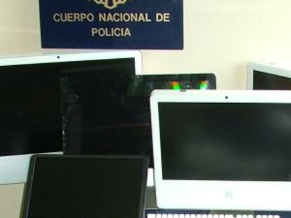 Material incautado por la policía.