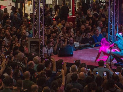 Una actuació durant el Saló Eròtic de Barcelona del 2019.