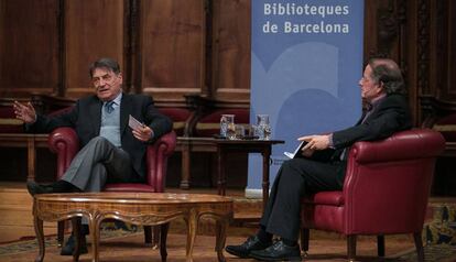 Claudio Magris (izquierda), ayer, durante la conversación con Josep Ramoneda.