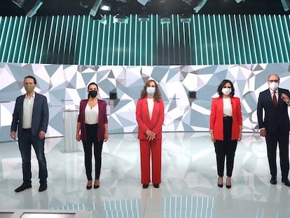 Los candidatos a la presidencia de la Comunidad de Madrid, antes del inicio del debate que se celebró el miércoles en los estudios de Telemadrid.