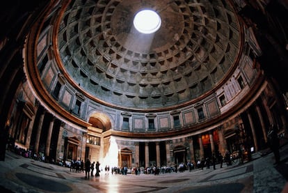 Interior del Panteón de Roma, en Italia.