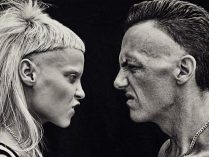 Integrantes de la banda sudafricana Die Antwoord.