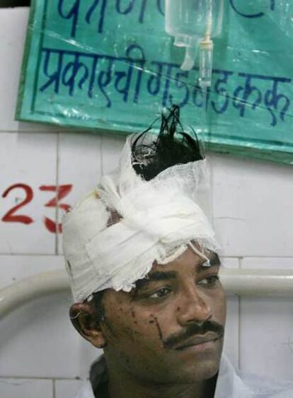 Herido en el atentado terrorista de Bombay en 2006.