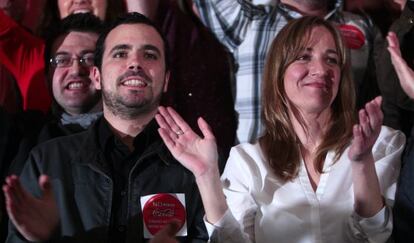 Alberto Garzón y Tania Sánchez en un acto conjunto en el Palacio de la Prensa.