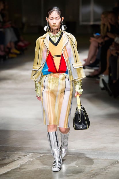 desfile prada primavera verano 2016