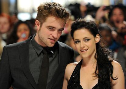 Robert Pattinson y Kristen Stewart de estreno, en noviembre pasado.