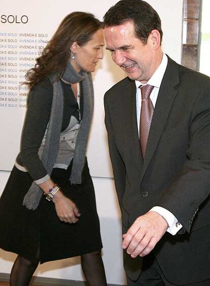 Teresa Tboas y Abel Caballero, ayer en Santiago.