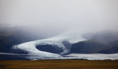 Glaciar en el Parque Nacional de Vatnajökull, el más grande de Europa y el mayor campo de hielo en el mundo fuera de los polos.