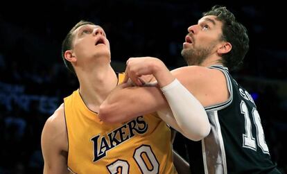 Mozgov y Pau Gasol.