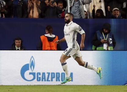 Dani Carvajal celebra el gol de la victoria del Real Madrid.