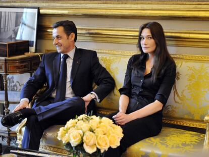 Carla Bruni en su primer acto como primera dama de Francia