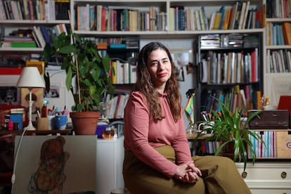 Vanessa Espín, fotografiada en su casa del centro de Madrid.