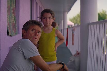 The Florida Project – Acoso sexual

Andrew Duncan, productor del filme que le ha valido una nominación a Willem Dafoe como mejor actor de reparto, se vio obligado a abandonar su compañía después de recibir varias denuncias de acoso sexual por parte de las empleadas de la misma. El director, Sean Baker, aseguró sentirse “apenado” por lo sucedido.