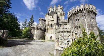 Fachada del castillo de Butrón