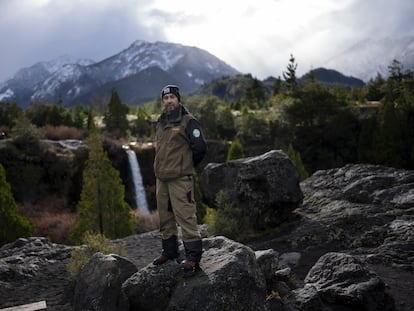 Victor Curin, un guardaparque mapuche del Parque Nacional Conguillio, en el sur de Chile.