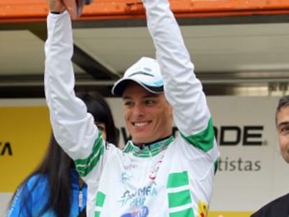Gianni Meersan celebra su victoria en la segunda etapa.