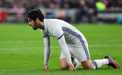 Isco, durante el derbi madrileño ante el Atlético.