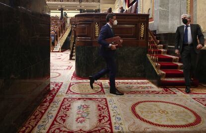 El presidente del Gobierno, Pedro Sánchez, tras su intervención en la sesión de Control al Gobierno en el Congreso de los Diputados el 24 de febrero.