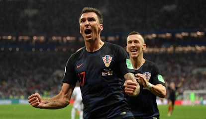 Mandzukic e Perisic, os autores dos gols croatas contra a Inglaterra.