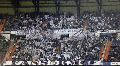Aficionados en el Madrid-Celta, en el Bernabéu.