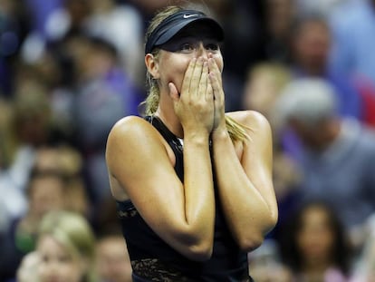 Sharapova, emocionada, tras su victoria sobre Halep.