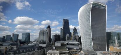 Vista de varios edificios de la City de Londres.