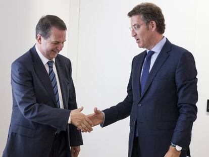 Abel Caballero y Alberto Núñez Feijóo, durante una reunión en Santiago en 2015.
