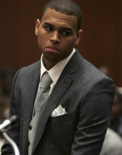 Chris Brown,en el tribunal de Los Ángeles acusado por las agresiones a Rihanna.