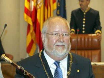 Esteve, en su investidura como presidente de la Diputación.