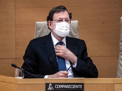 El expresidente del Gobierno, Mariano Rajoy, comparece en el Congreso de los Diputados, este lunes.