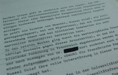 Este documento de la Stasi recoge detalles de los test con la RU-486, la píldora abortiva, ensayada por una firma francesa. R. Erices