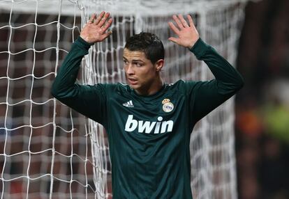Ronaldo no celebra su gol, el 1 a 2.