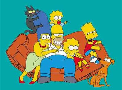 Escena de la serie de animación, con la familia Simpson al completo.