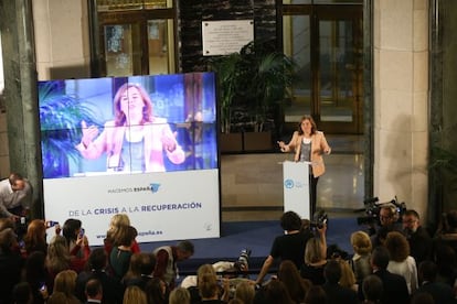 La vicepresidenta del Gobierno, Soraya Sáenz de Santamaría, presenta un balance de la X Legislatura.