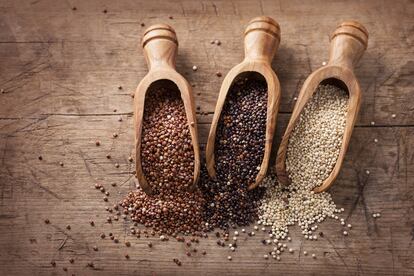 Quinoa roja, negra y blanca.