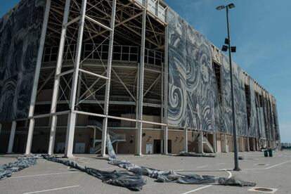 Aspecto del exterior del Estadio Acu&aacute;tico. 