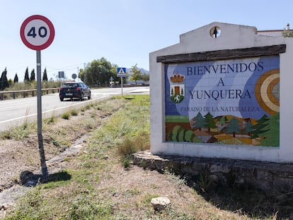 Vista de la localidad de Yunquera, donde oficiaba misa el sacerdote malagueño de 34 años de este municipio que ha sido detenido por presuntamente agredir sexualmente a al menos cuatro mujeres a las que sedaba y grababa.