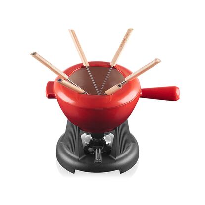 Fondue con seis tenedores de Le Creuset. Disponibles en Las Rozas Village y La Roca Village.