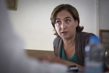Ada Colau, en un moment de l'entrevista.