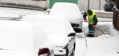 Copiosa nevada esta mañana en Manzanares el Real.