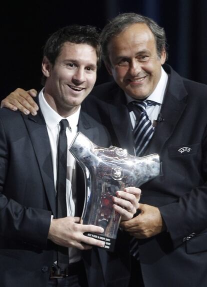 Messi y Platini, durante la gala de la UEFA.