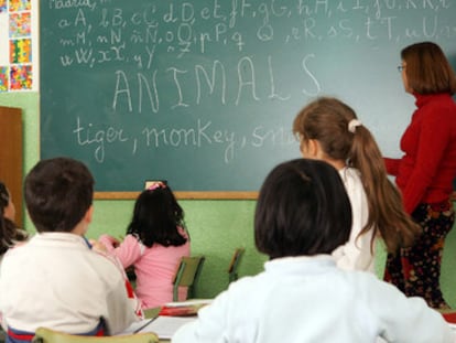 Una clase de inglés en el colegio público bilingüe Tolosa Latour, en el barrio de Vallecas (Madrid).