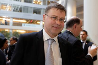 El vicepresidente de la CE, Valdis Dombrovskis. REUTERS/Yuri Gripas