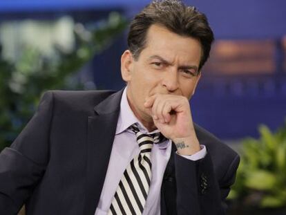 Charlie Sheen durante una entrevista en la NBC