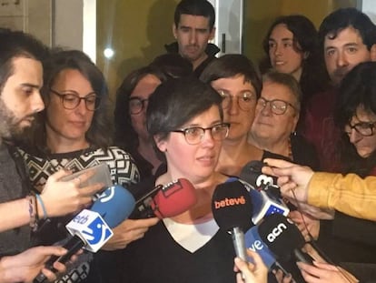 La exdiputada Mireia Boya atiende a los medios tras la reunión del Consell Polític