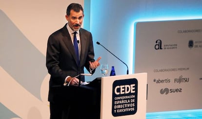 El rey Felipe VI, en la clausura del XVI congreso de la CEDE, en Alicante.