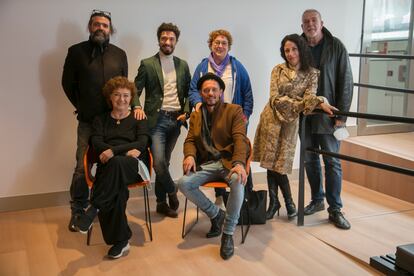 Equipo artísitico de la obra 'Noche de Difuntos' que se estrena en el Teatro Fernán Gómez de Madrid. SANTI BURGOS